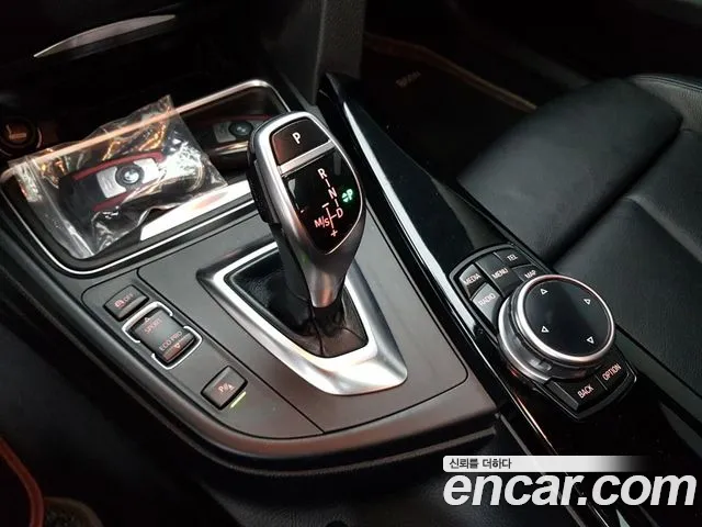 BMW 4-Series 2014 thumb 8