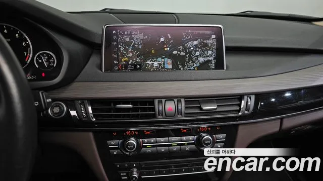 BMW X5 2018 thumb 12