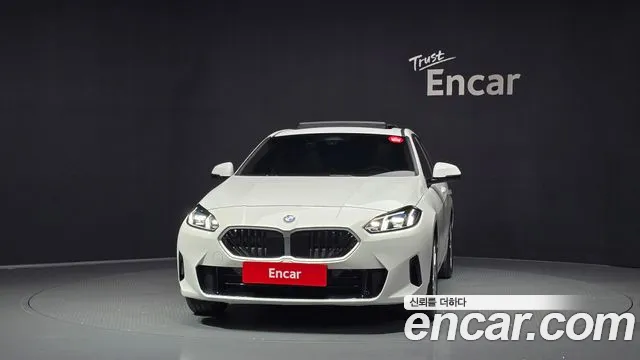 BMW 1-Series 2025 thumb 3