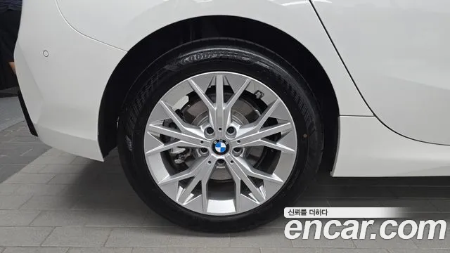 BMW 1-Series 2025 thumb 5