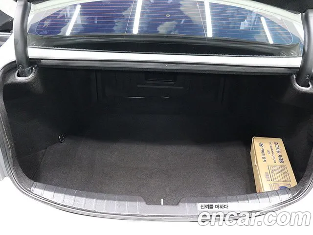 Hyundai Grandeur 2013 thumb 5