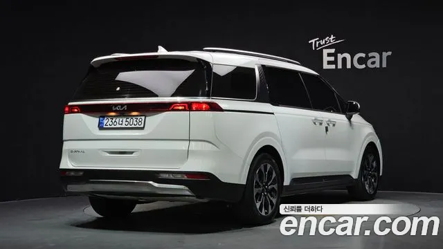 Kia Carnival 2022 thumb 2