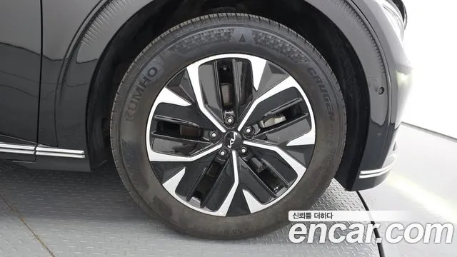 Kia EV6 2023 thumb 4