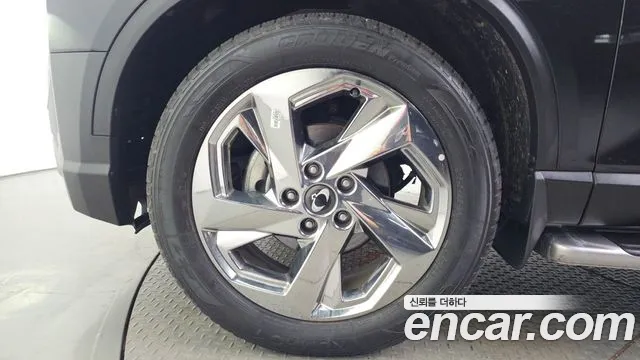 KG_Mobility_Ssangyong Rexton 2024 thumb 5