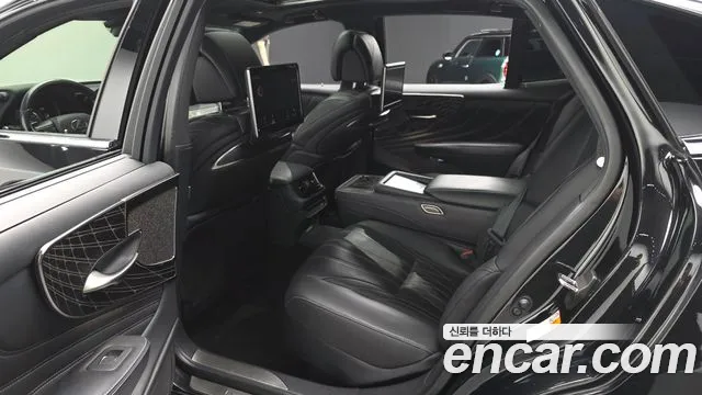 Lexus LS 2021 thumb 11