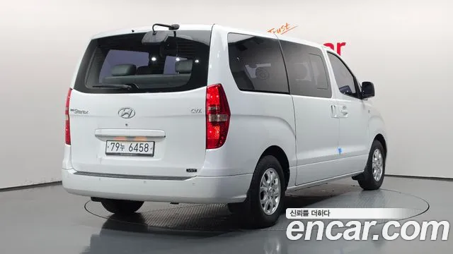 Hyundai Starex 2012 thumb 2