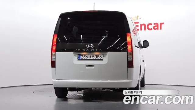 Hyundai Staria 2022 thumb 4