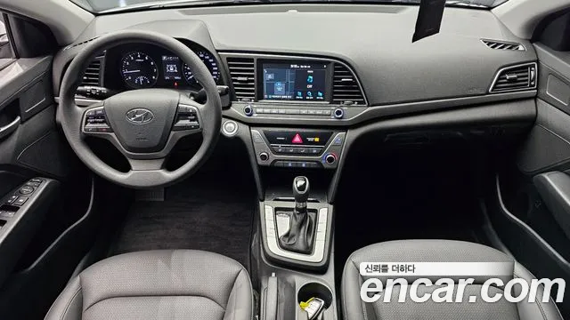 Hyundai Avante 2017 thumb 7