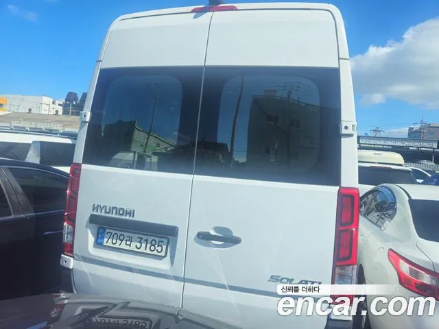 Hyundai Staria 2022 thumb 4