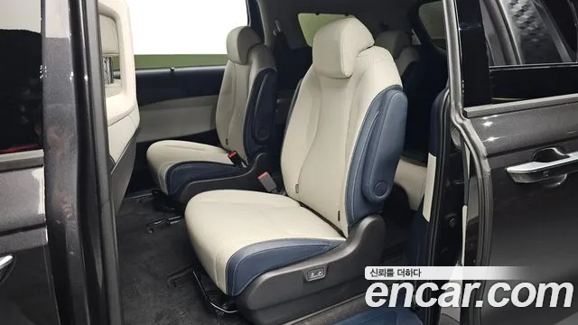 Kia Carnival 2025 thumb 11