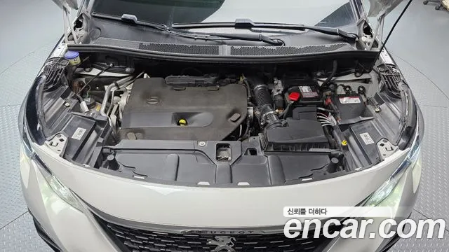 Peugeot 3008 2020 thumb 6