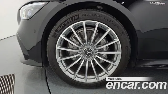 Mercedes-Benz AMG GT 2021 thumb 5