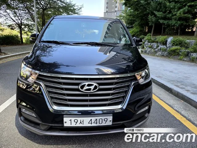 Hyundai Starex 2019 thumb 2