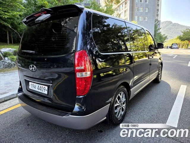 Hyundai Starex 2019 thumb 4