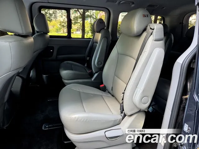 Hyundai Starex 2019 thumb 10