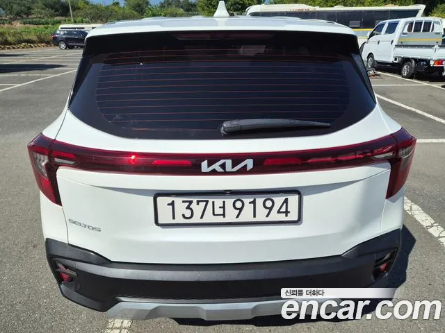 Kia Seltos 2023 thumb 4