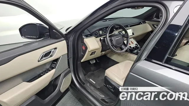 Land Rover Range Rover Velar 2017 thumb 10