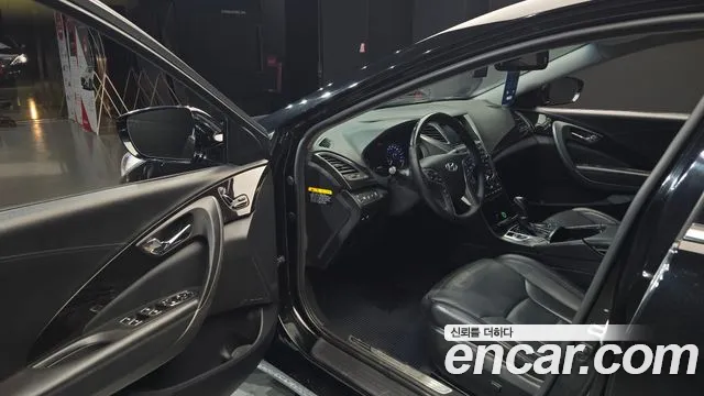 Hyundai Grandeur 2015 thumb 10