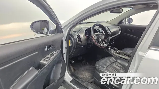 Kia Sportage 2015 thumb 10