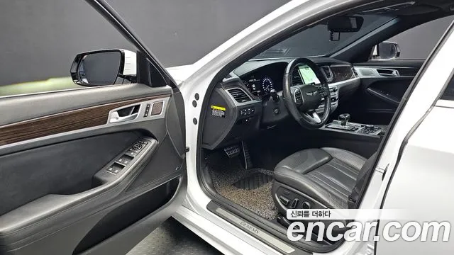 Genesis G80 2018 thumb 10