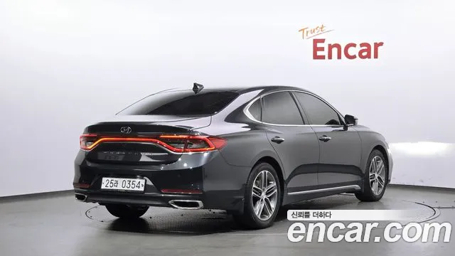 Hyundai Grandeur 2017 thumb 2