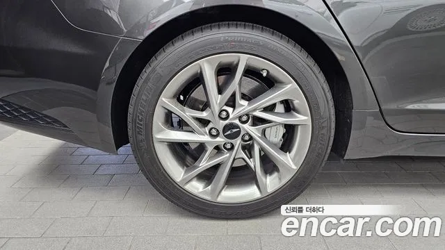 Genesis G70 2024 thumb 5