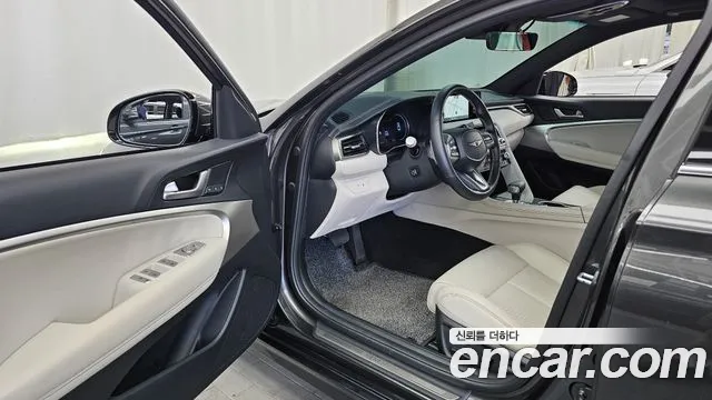 Genesis G70 2024 thumb 10