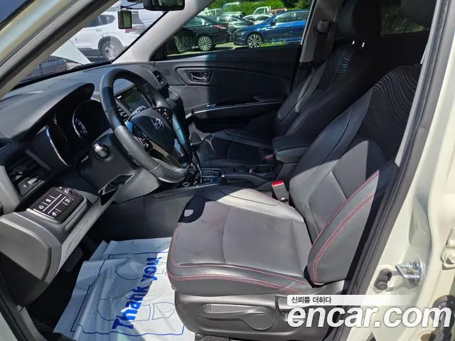 KG_Mobility_Ssangyong TIBOLI 2017 thumb 6