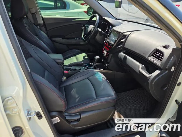KG_Mobility_Ssangyong TIBOLI 2017 thumb 7