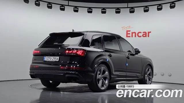 Audi SQ7 2025 thumb 2
