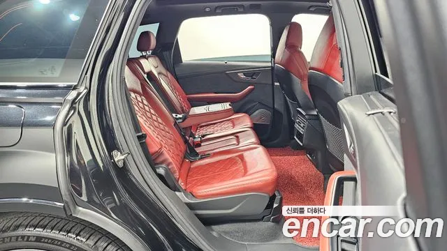Audi SQ7 2025 thumb 12