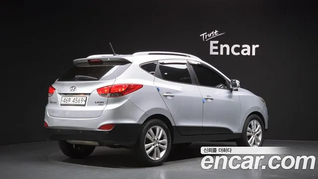 Hyundai Tucson 2011 thumb 2