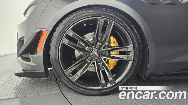 ChevroletGMDaewoo Camaro 2016 thumb 4