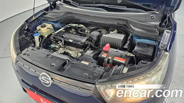 KG_Mobility_Ssangyong TIBOLI 2015 thumb 6