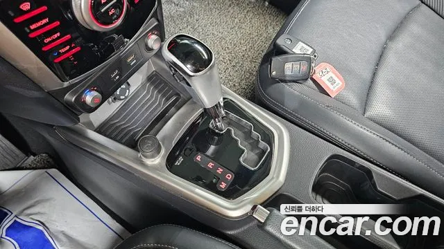 KG_Mobility_Ssangyong TIBOLI 2015 thumb 9