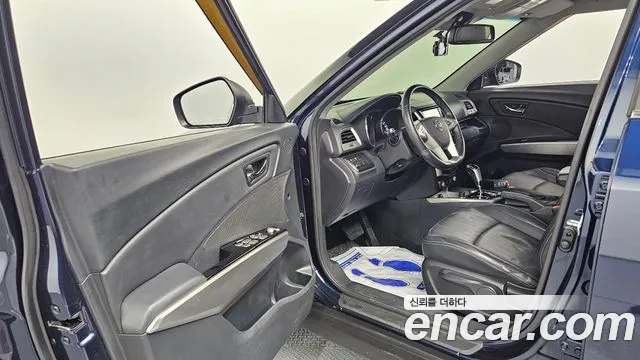 KG_Mobility_Ssangyong TIBOLI 2015 thumb 10