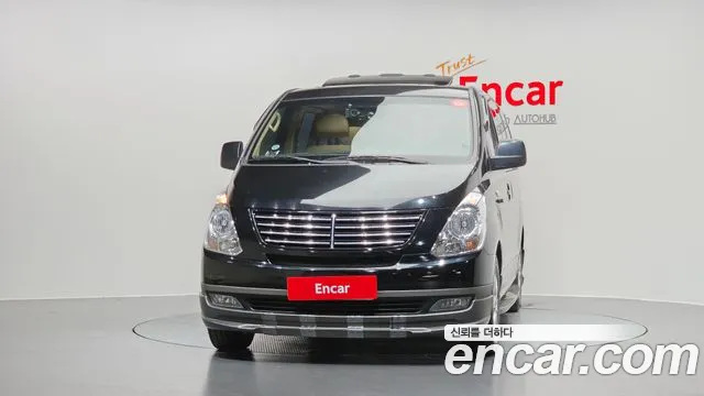 Hyundai Starex 2010 thumb 3
