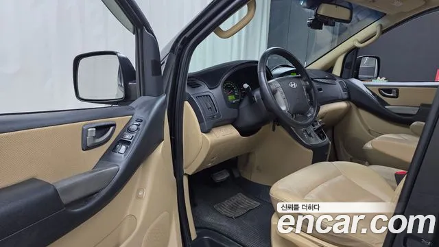 Hyundai Starex 2010 thumb 10