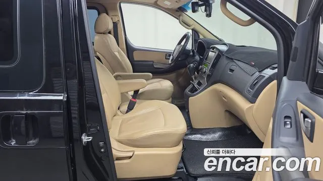 Hyundai Starex 2010 thumb 11