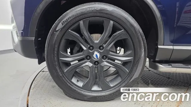 KG_Mobility_Ssangyong Rexton 2018 thumb 5