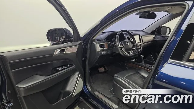 KG_Mobility_Ssangyong Rexton 2018 thumb 10