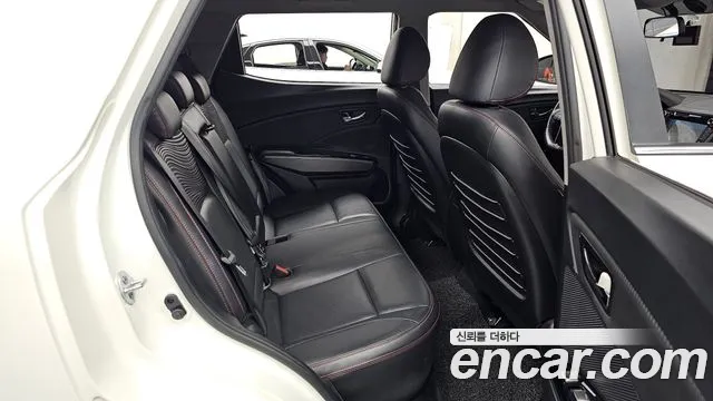 KG_Mobility_Ssangyong TIBOLI 2018 thumb 12