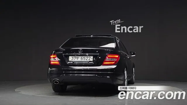 Mercedes-Benz C-Класс 2012 thumb 4