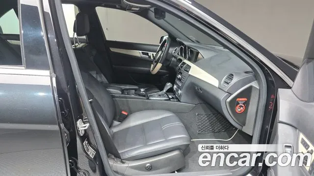 Mercedes-Benz C-Класс 2012 thumb 10