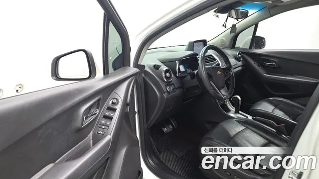 ChevroletGMDaewoo Tracker 2015 thumb 10