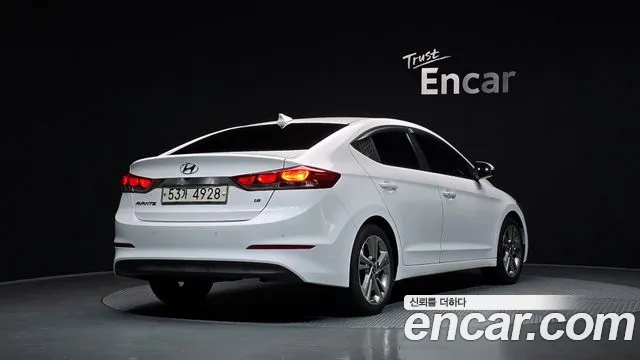 Hyundai Avante 2017 thumb 2