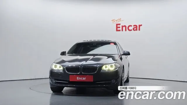 BMW 5-Series 2013 thumb 3