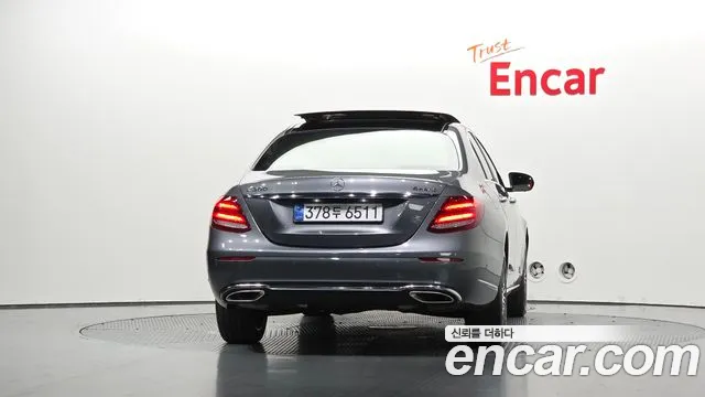 Mercedes-Benz E-Класс 2019 thumb 3