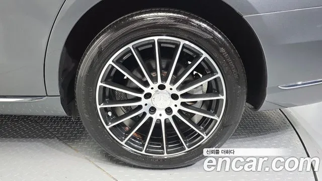 Mercedes-Benz E-Класс 2019 thumb 4
