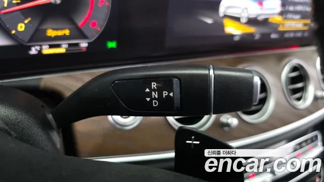 Mercedes-Benz E-Класс 2019 thumb 8